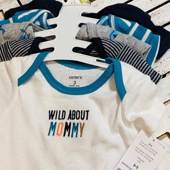 BNWT Carter’s Set of 5 Onesies - Picture 3 of 3